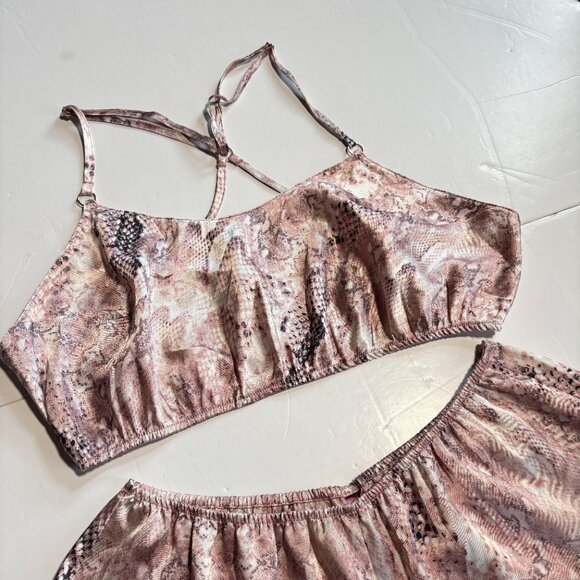 La Senza Two Piece Satin Sleep Set Pink Snake Print Size Medium - Picture 4 of 9